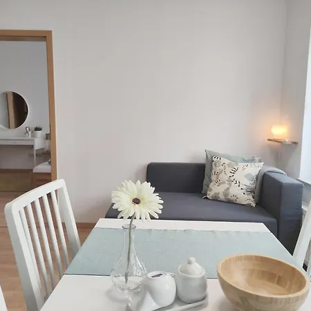 As1 - Excellent לייפציג